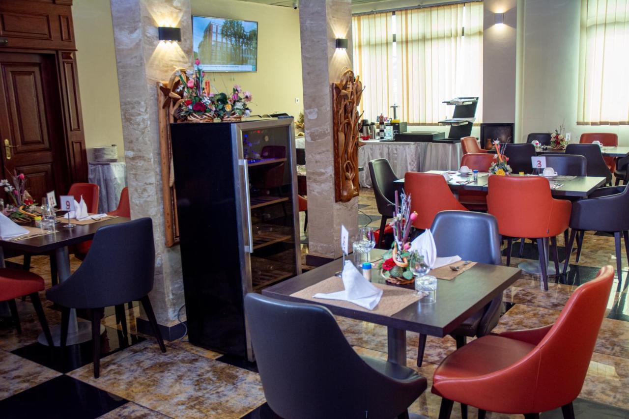 New Heaven Hotel Yaoundé Екстериор снимка