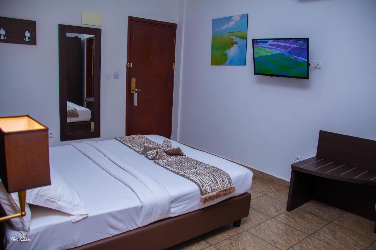 New Heaven Hotel Yaoundé Екстериор снимка